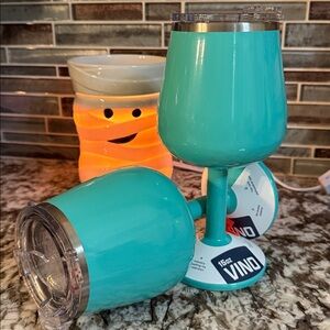 Vino 2 Go Teal Wine Tumblers